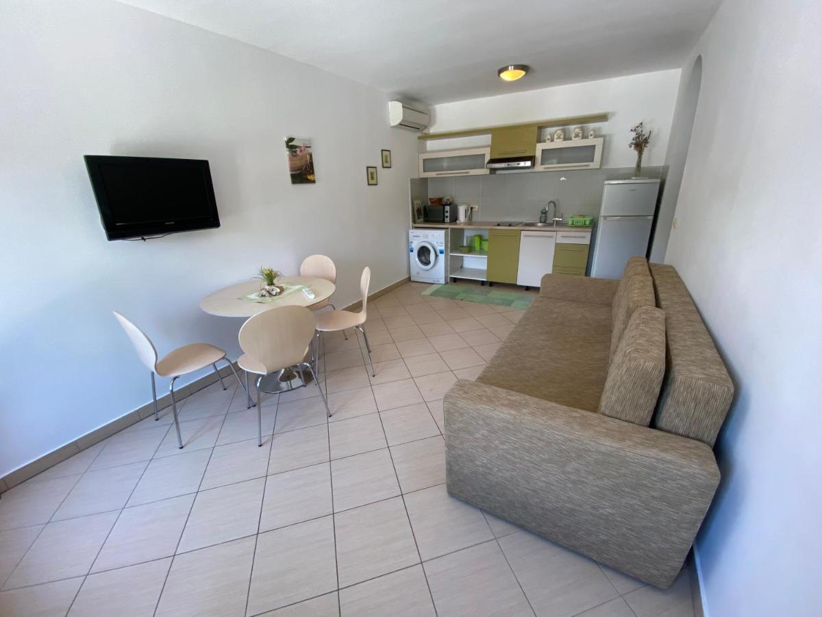 Apartments Nautica Нови-Винодолски Экстерьер фото